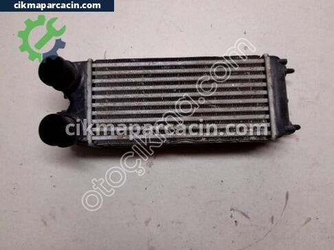 Ford Tourneo Courier Intercooler Radyatörü çıkma parça