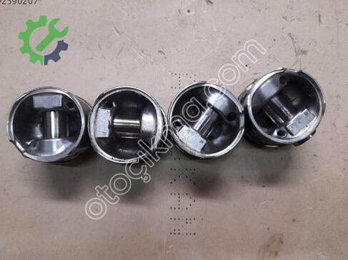 Ford Tourneo Courier Piston çıkma parça