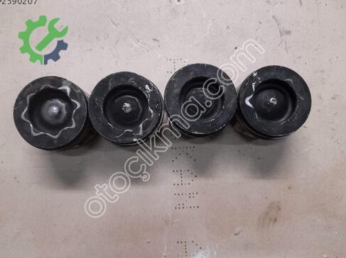 Ford Tourneo Courier Piston çıkma parça