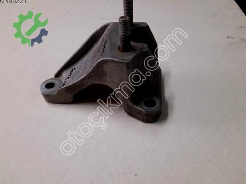Ford Tourneo Courier Takoz çıkma parça