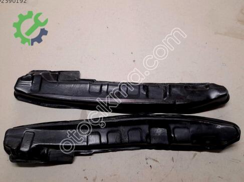Ford Tourneo Courier Çamurluk çıkma parça