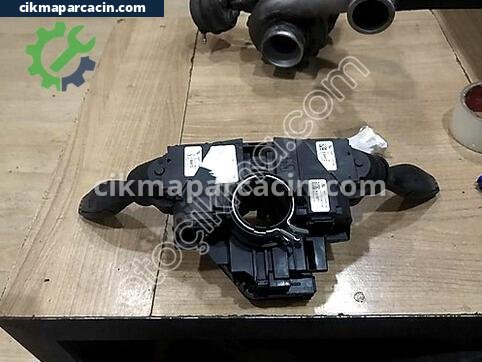 Ford Tourneo Courier Sinyal Kolu çıkma parça