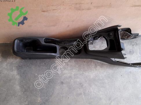Ford Tourneo Courier Orta Konsol çıkma parça