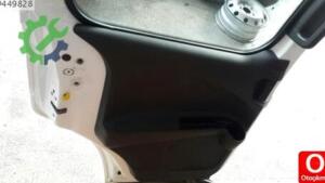 Ford Tourneo courier ön sol arka kapı döşemesi orjinal çıkma