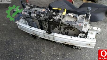 Ford Tourneo Courier Ön Tampon Demiri çıkma parça