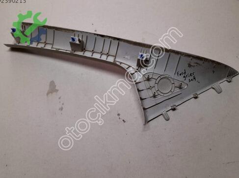 Ford Tourneo Courier Bakalitler çıkma parça