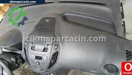 Ford Tourneo Courier Torpido çıkma parça