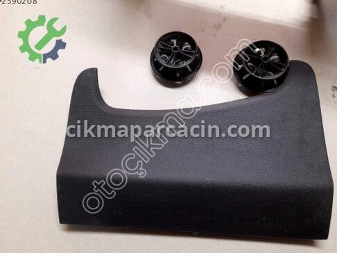 Ford Tourneo Courier Torpido çıkma parça