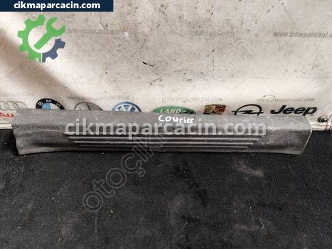 Ford Tourneo Courier Basamak çıkma parça