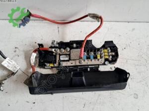 FORD TRANSİT AKÜ YANI SİGORTA TABLASI