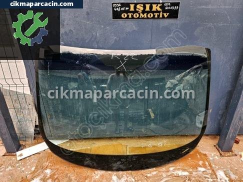 Ford Transit Custom Ön Cam çıkma parça