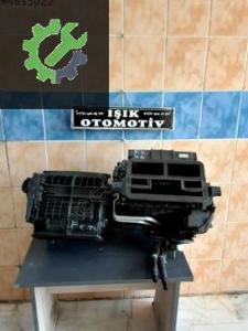 FORD TRANSİT CUSTOM 2024 KLİMALI KALORİFER KAZANI KUTUSU ÇIKMA