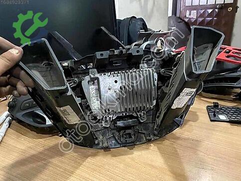 Ford Transit Custom Torpido Kapağı çıkma parça