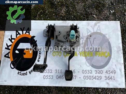 Ford Transit Pedal çıkma parça