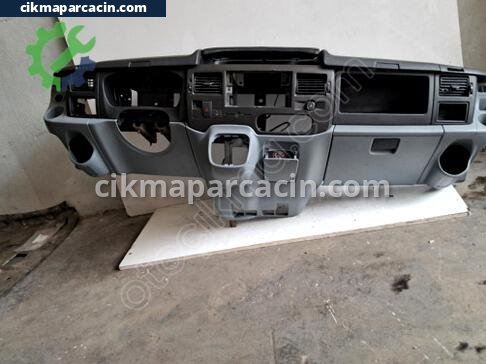 Ford Transit Torpido çıkma parça