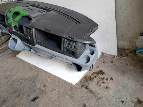 Ford Transit Torpido çıkma parça