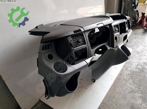 Ford Transit Torpido çıkma parça