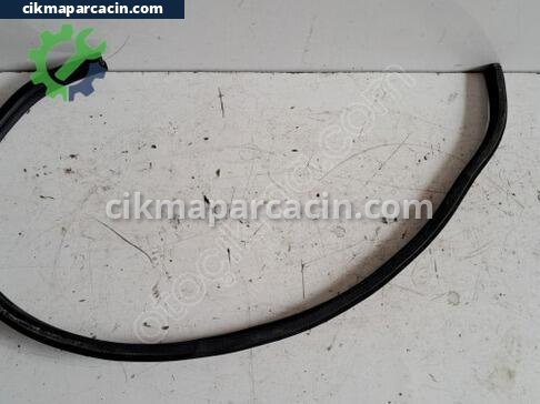Ford Transit Ön Cam Izgarası çıkma parça