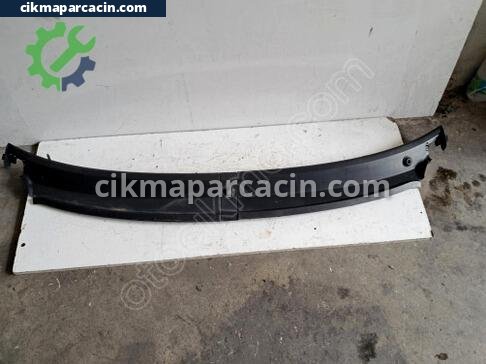 Ford Transit Ön Cam Izgarası çıkma parça