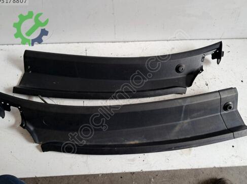 Ford Transit Ön Cam Izgarası çıkma parça
