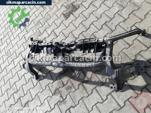 Ford Transit Ön Panel çıkma parça