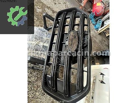 Ford Transit Ön Panjur çıkma parça