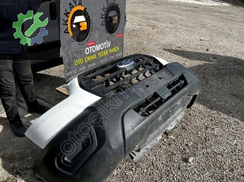 Ford Transit Ön Tampon çıkma parça