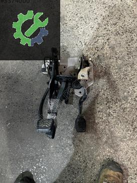Ford Transit Pedal çıkma parça