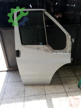 Ford Transit Sağ Ön Kapı çıkma parça