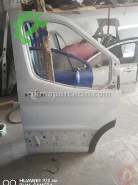 Ford Transit Sağ Ön Kapı çıkma parça