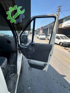 Ford Transit Sağ Ön Kapı çıkma parça