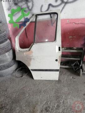 Ford Transit Sol Ön Kapı çıkma parça
