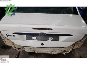 fort focus 1 sedan bagaj kapağı