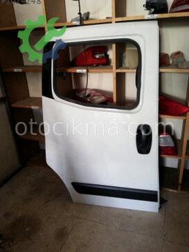 Fiat Fiorino Sağ Sürgülü Kapı çıkma parça