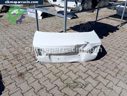 Renault Fluence Bagaj Kapağı çıkma parça