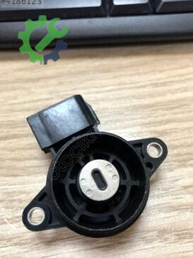 Toyota Corolla Gaz Kelebeği 19230-02010 çıkma parça