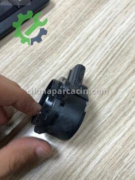 Gaz Gaz Kelebeği 89457-52010 çıkma parça