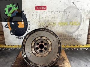 GGV30000039 MAZDA 3 1.6 DİZEL OYNAR VOLANT