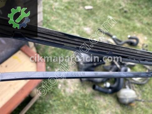 Opel Corsa Silecek Kolu GM09114666LH çıkma parça