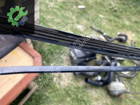Opel Corsa Silecek Kolu GM09114666LH çıkma parça