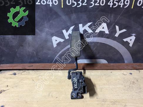 Opel Vectra Pedal 24402358CJ çıkma parça