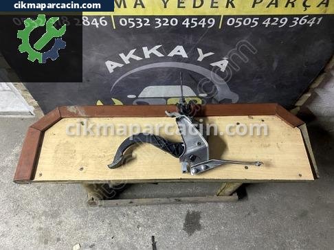 Opel Corsa Pedal çıkma parça