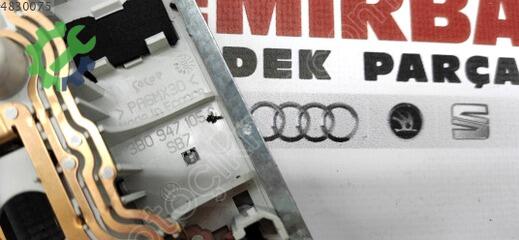 Volkswagen Bora Tavan Lambası 3B0947105 çıkma parça