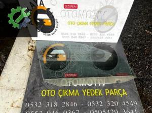 Golf 4 Sağ ön Kapı Camı Orjinal Çıkma