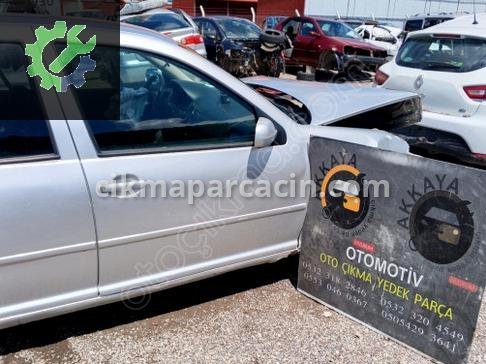 Volkswagen Golf Sağ Ön Kapı çıkma parça