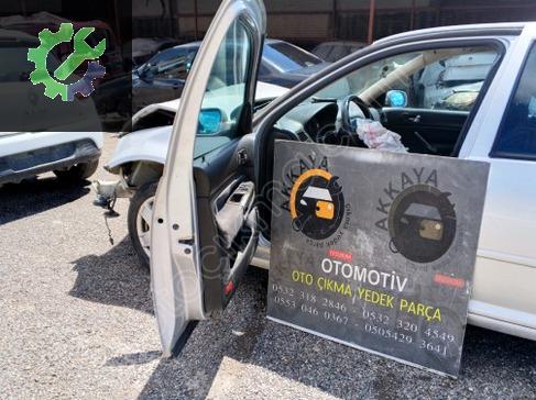 Volkswagen Golf Sol Ön Kapı çıkma parça
