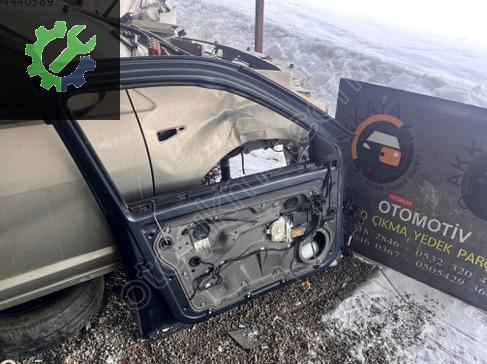 Volkswagen Golf Sol Ön Kapı çıkma parça