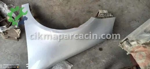 Volkswagen Golf Ön Çamurluk çıkma parça