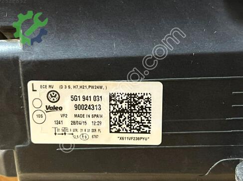 Volkswagen Golf Sol Ön Far 5G1941031 çıkma parça