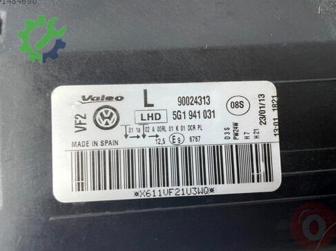 Volkswagen Golf Xenon Far 5G1941031 çıkma parça